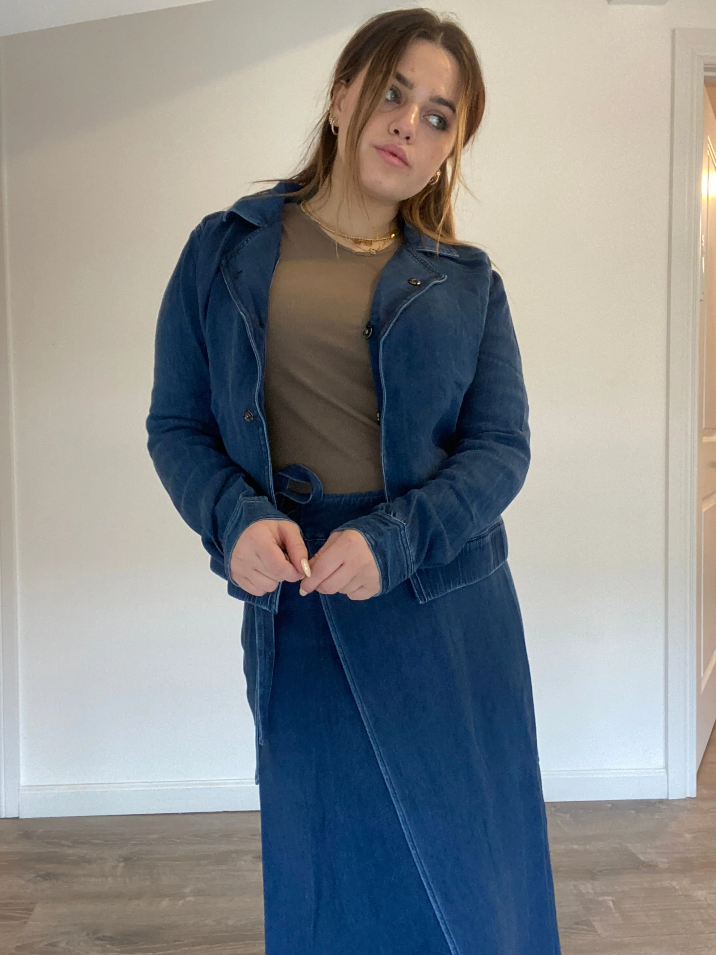 DENIM COLLARED JACKET